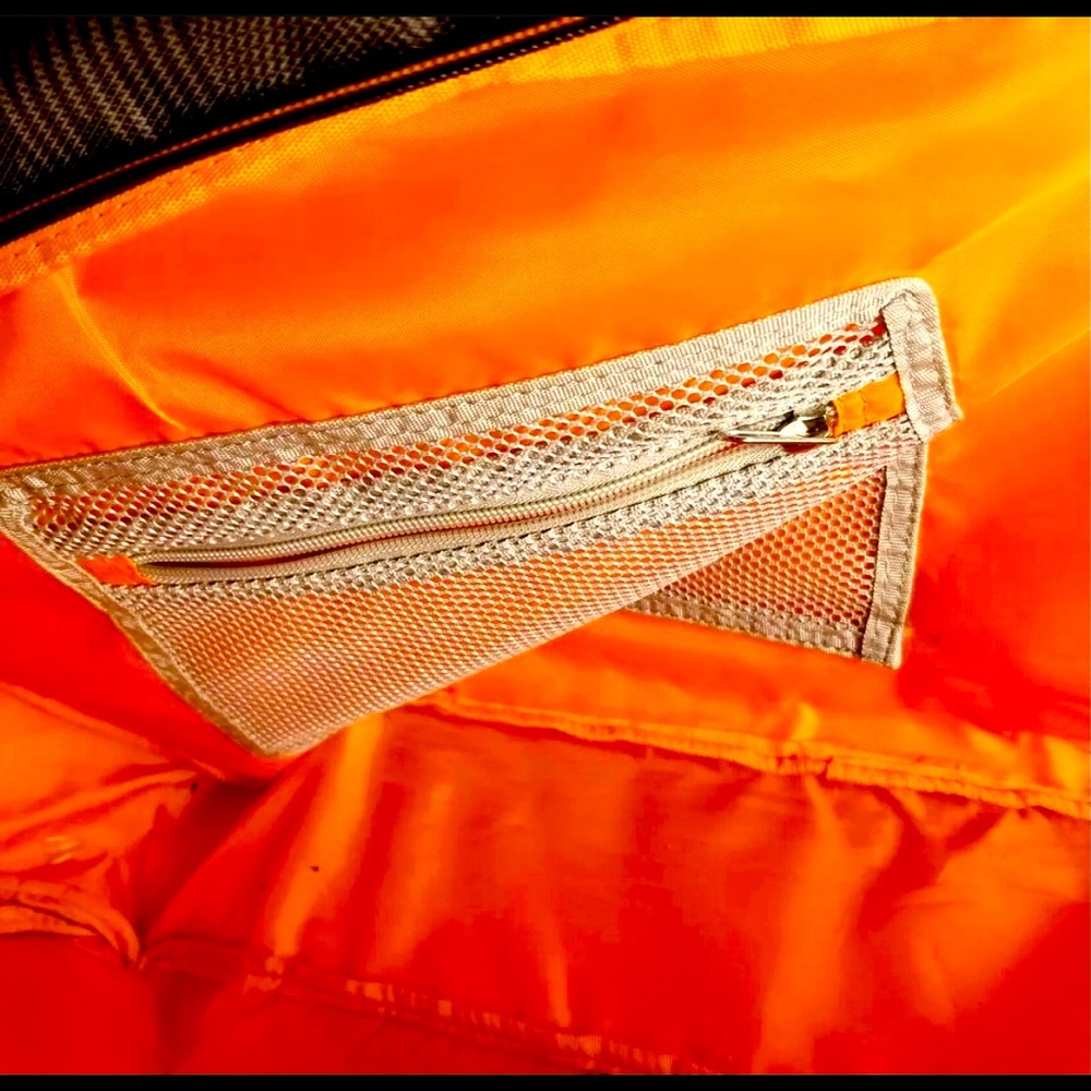 Pre-Owned Head Tour Team 12 R Tennis Bag - Picture 11 of 15